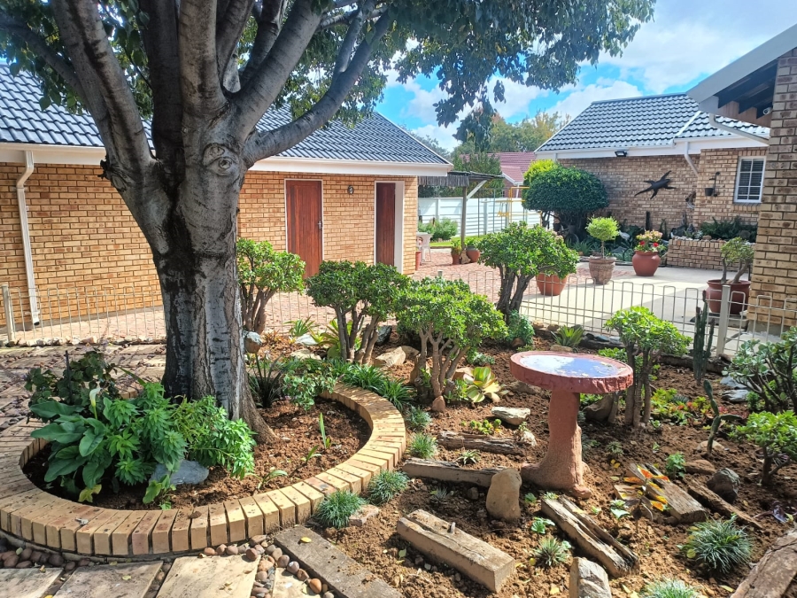 3 Bedroom Property for Sale in Naudeville Free State